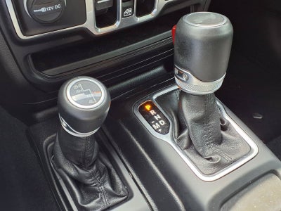 2022 Jeep Wrangler Unlimited Sahara Altitude