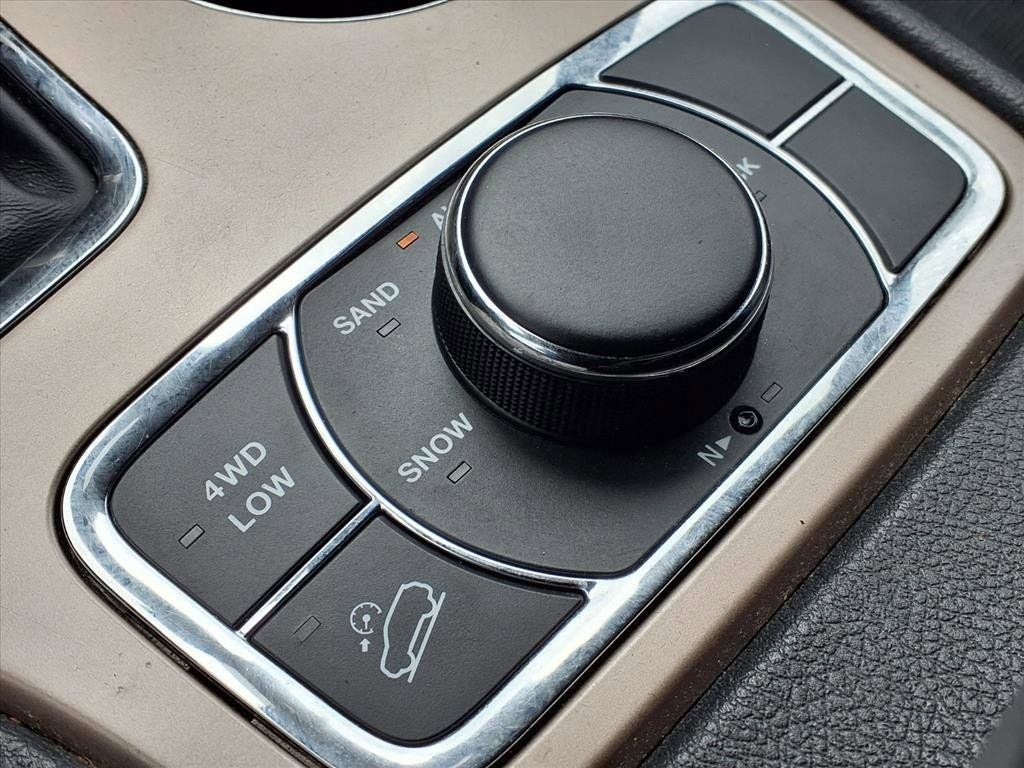 2017 Jeep Grand Cherokee Laredo