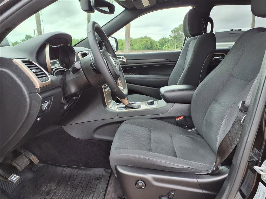 2017 Jeep Grand Cherokee Laredo