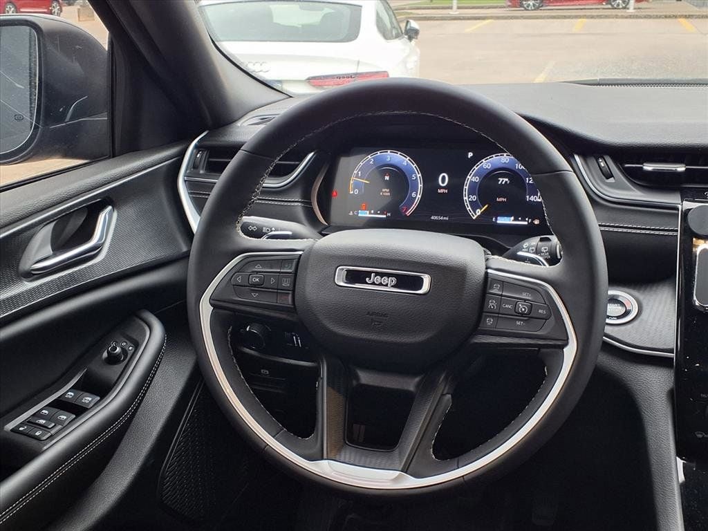 2024 Jeep Grand Cherokee Laredo