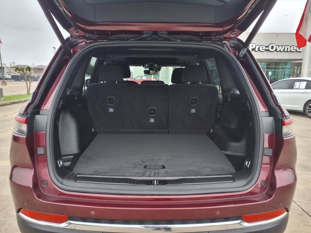 2024 Jeep Grand Cherokee Laredo