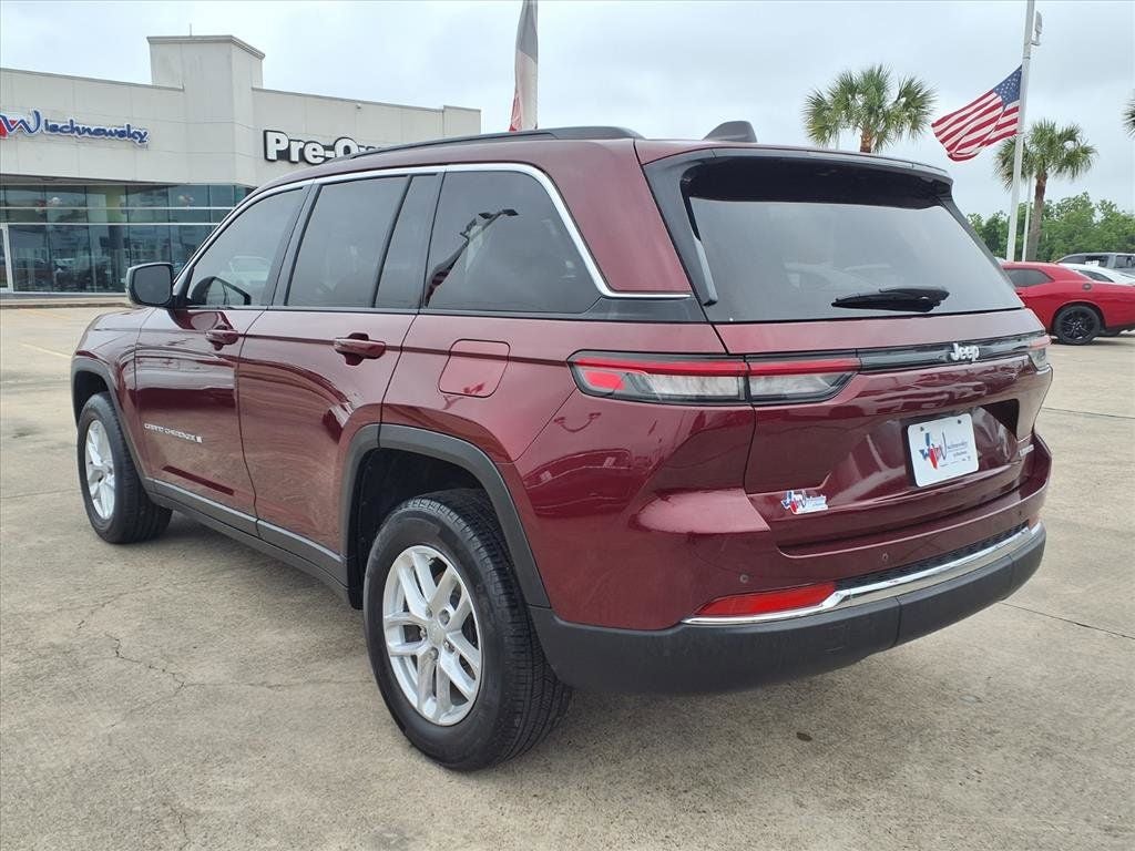 2024 Jeep Grand Cherokee Laredo