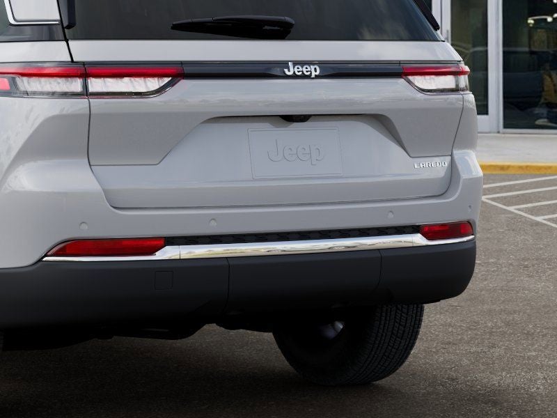 2026 Jeep Grand Cherokee Laredo X