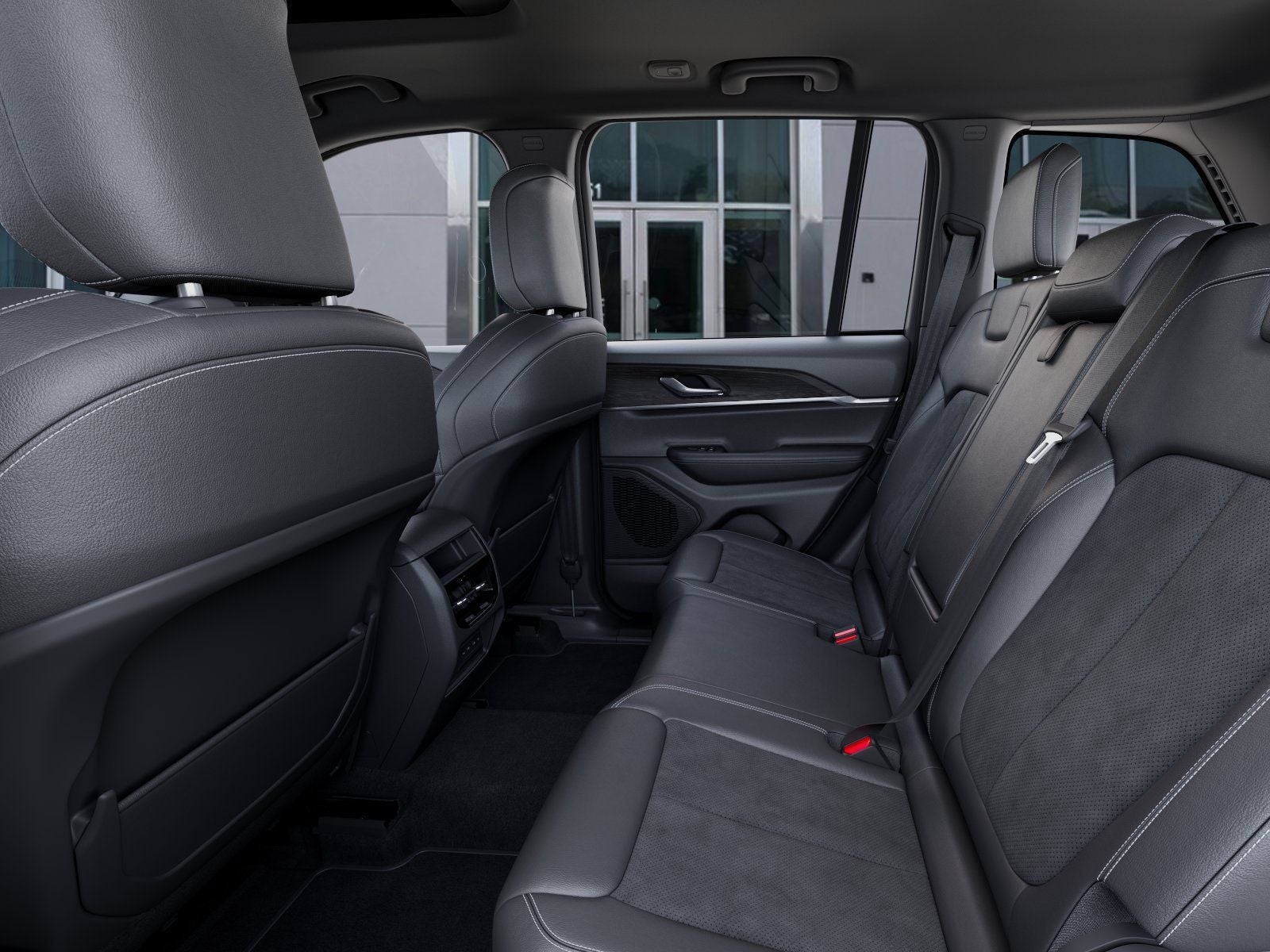2026 Jeep Grand Cherokee Laredo Altitude