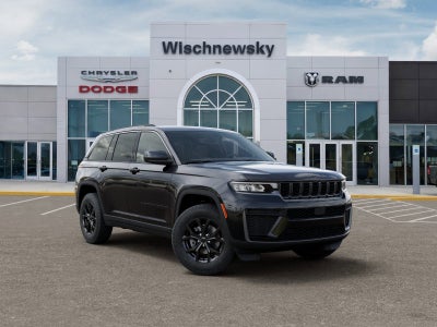 2026 Jeep Grand Cherokee Laredo Altitude