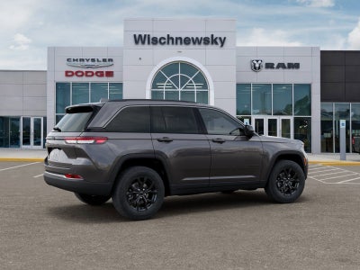 2026 Jeep Grand Cherokee Laredo Altitude