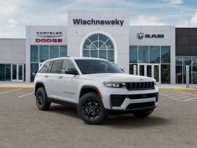 2026 Jeep Grand Cherokee Laredo Altitude