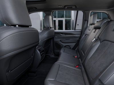 2026 Jeep Grand Cherokee Laredo Altitude