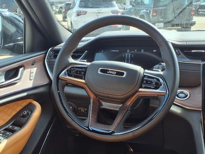 2025 Jeep Grand Cherokee Summit