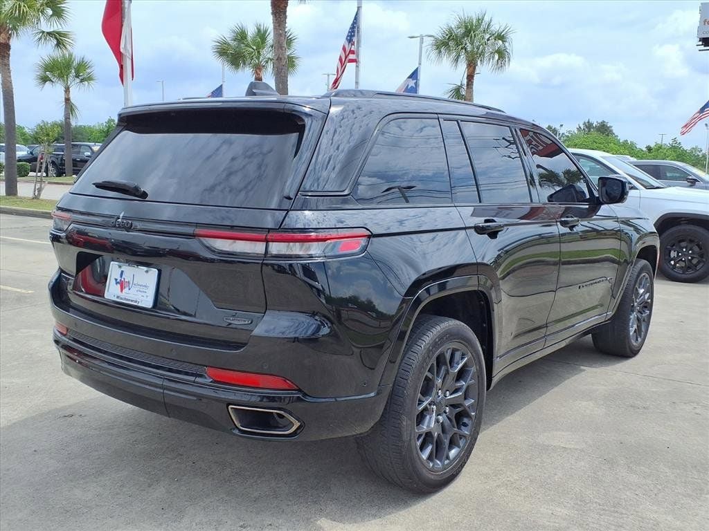 2025 Jeep Grand Cherokee Summit