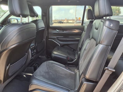 2022 Jeep Grand Cherokee L Altitude