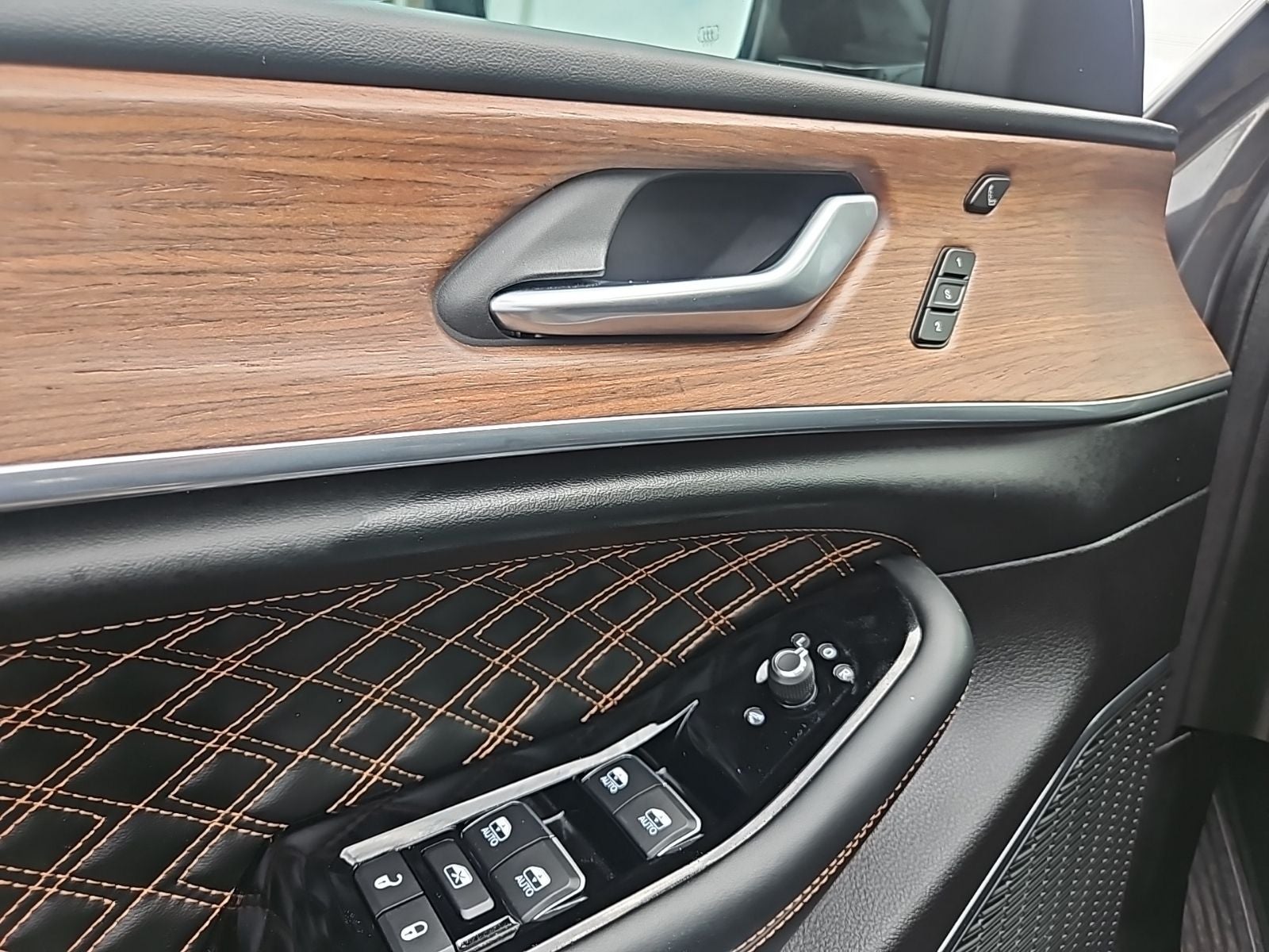 2023 Jeep Grand Cherokee L Summit