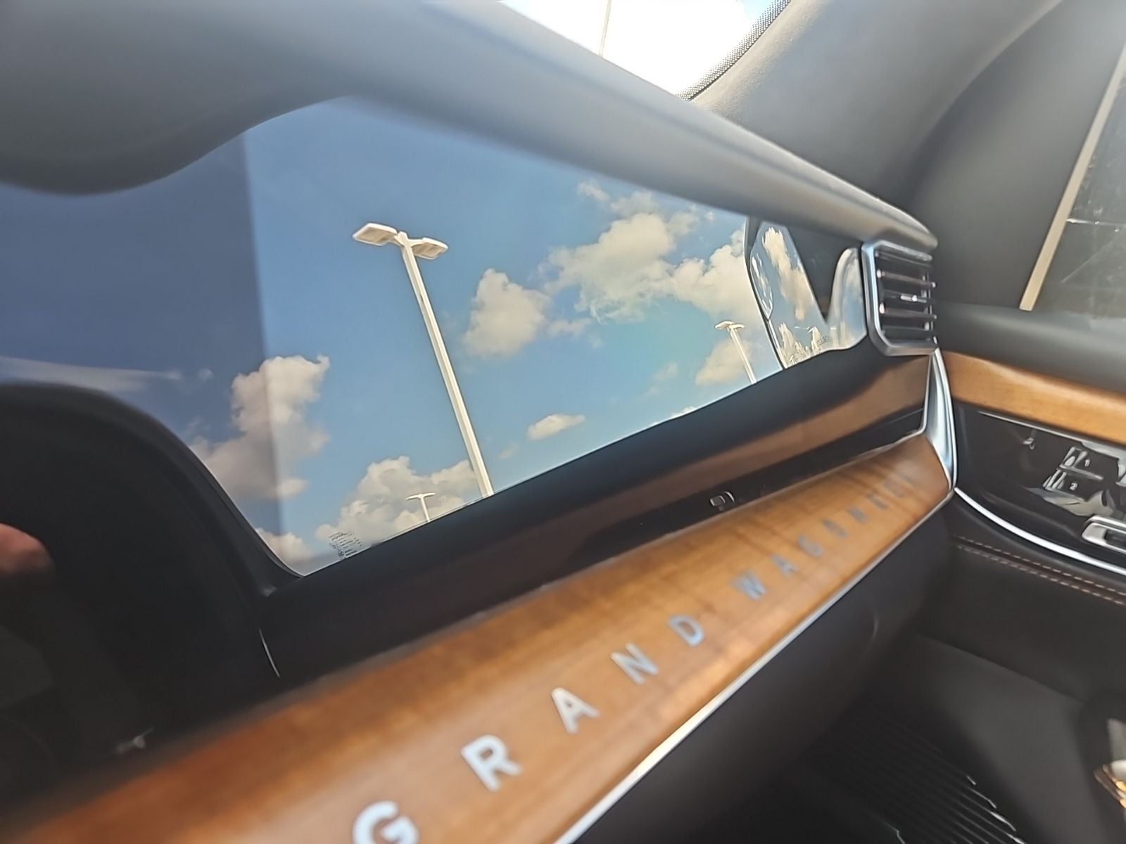 2024 Jeep Grand Wagoneer L Series III