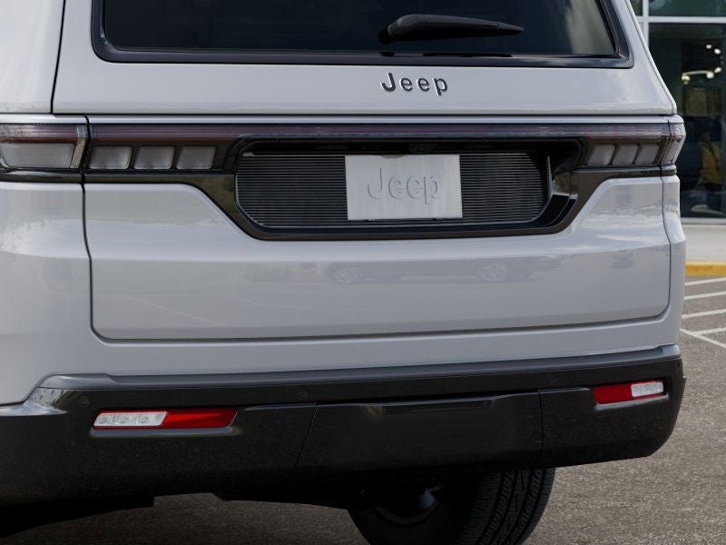 2026 Jeep Grand Wagoneer 4x2