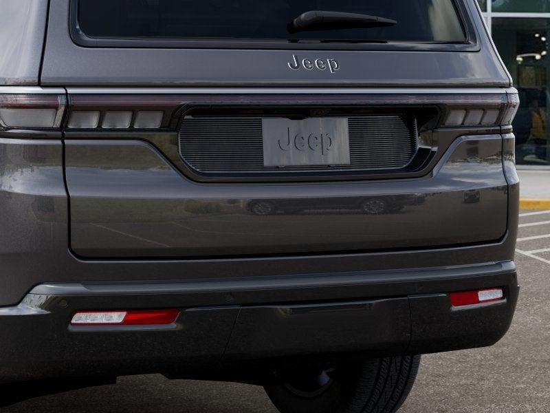 2026 Jeep Grand Wagoneer 4x2