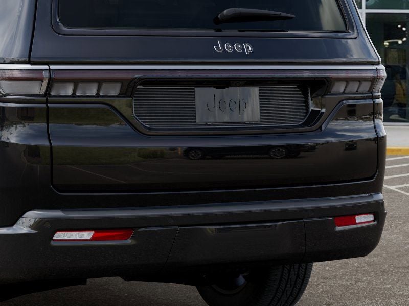 2026 Jeep Grand Wagoneer 4x2