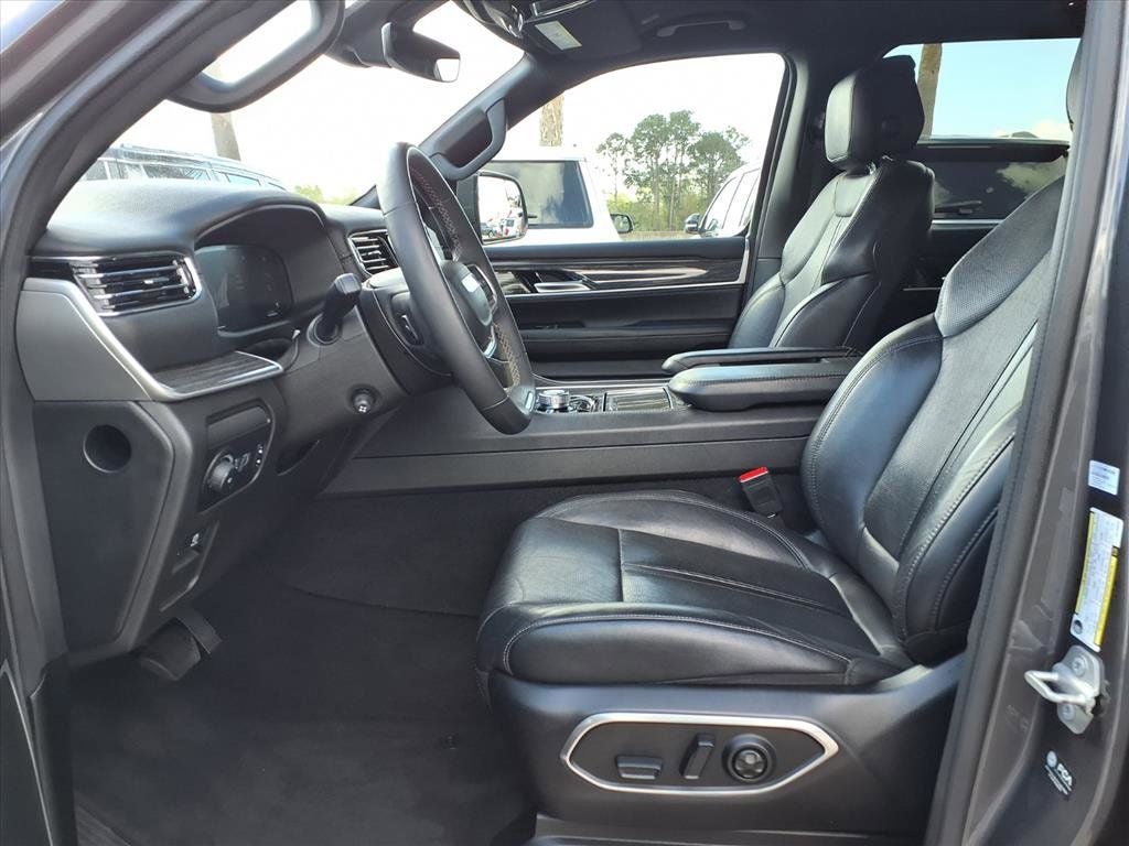 2022 Jeep Wagoneer Series II