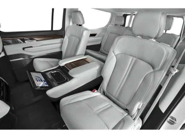 2023 Jeep Grand Wagoneer Base