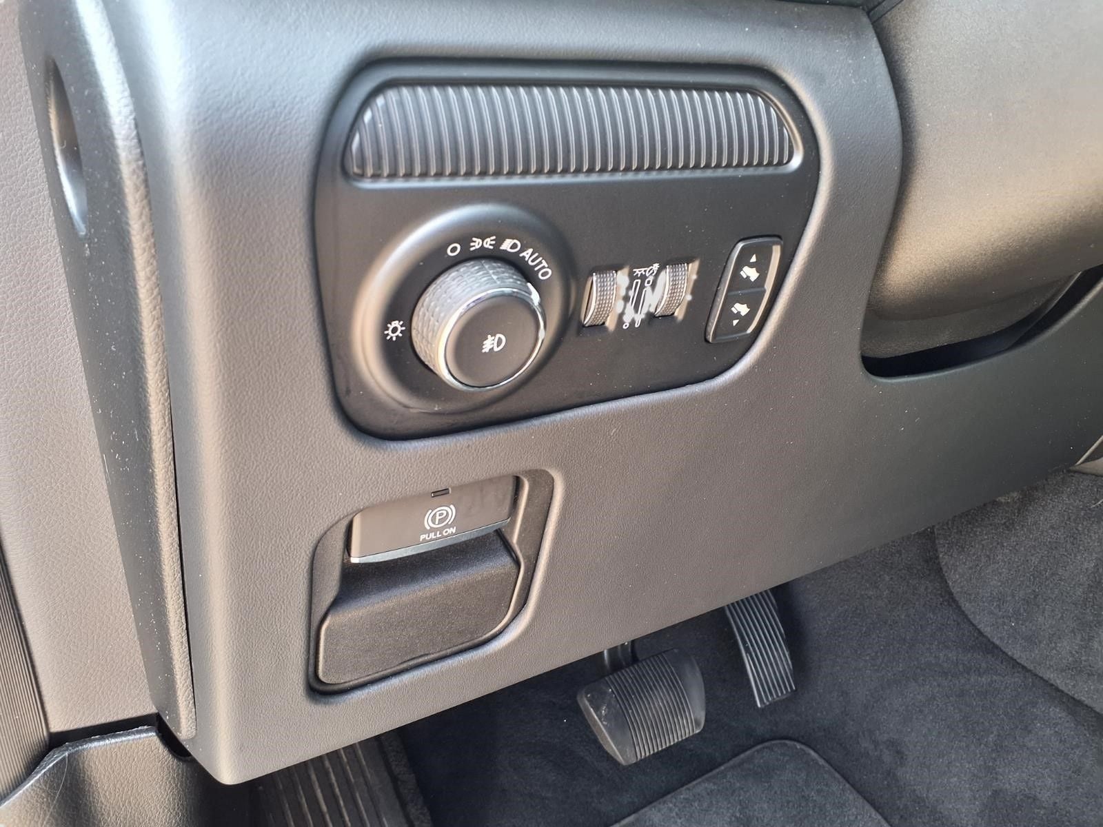 2022 Jeep Grand Wagoneer Series II
