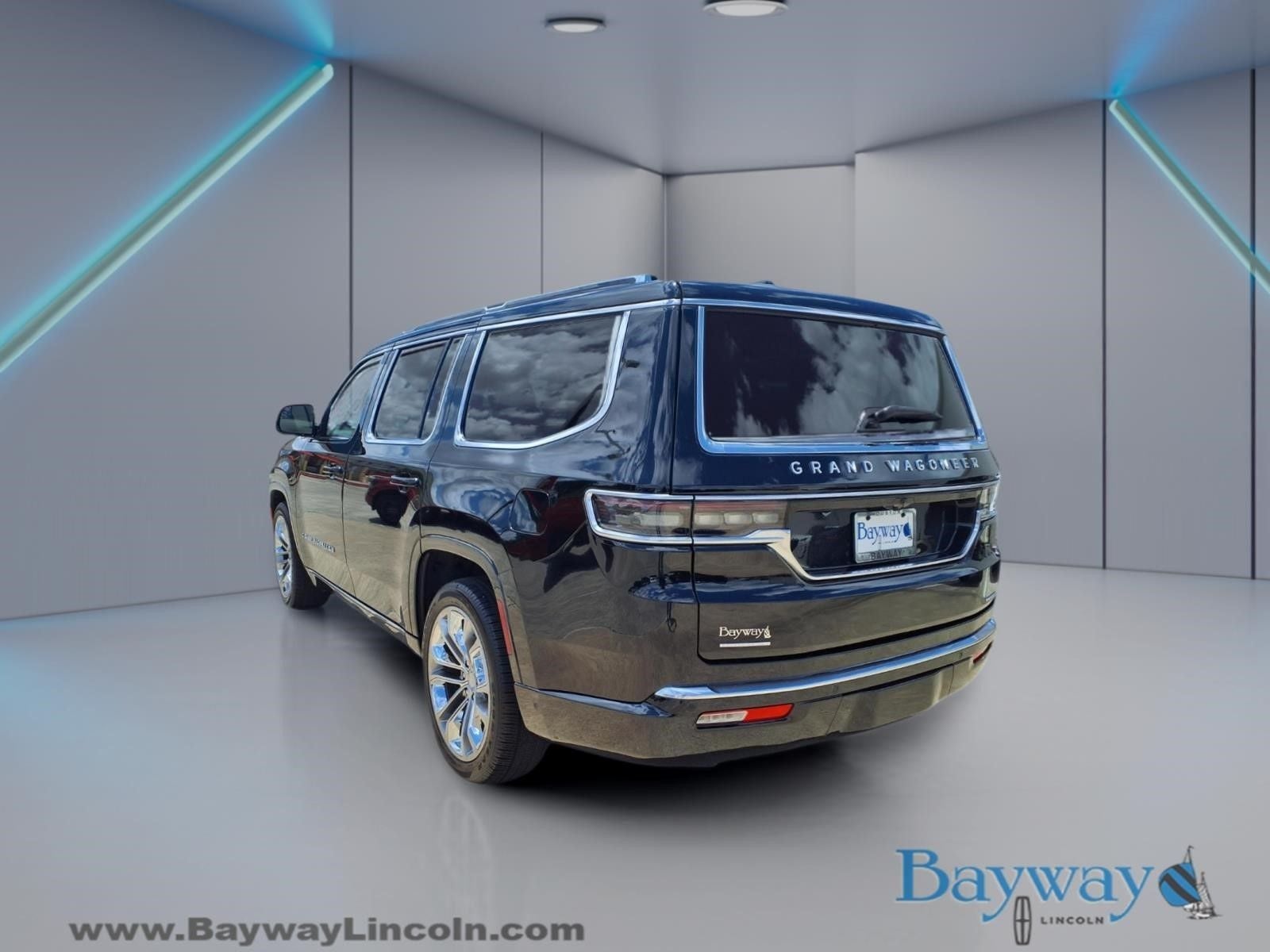 2022 Jeep Grand Wagoneer Series II
