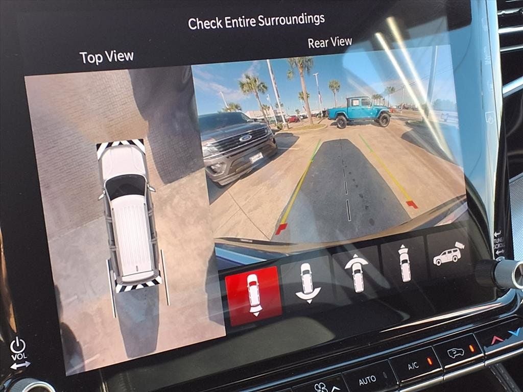 2023 Jeep Grand Wagoneer Series II