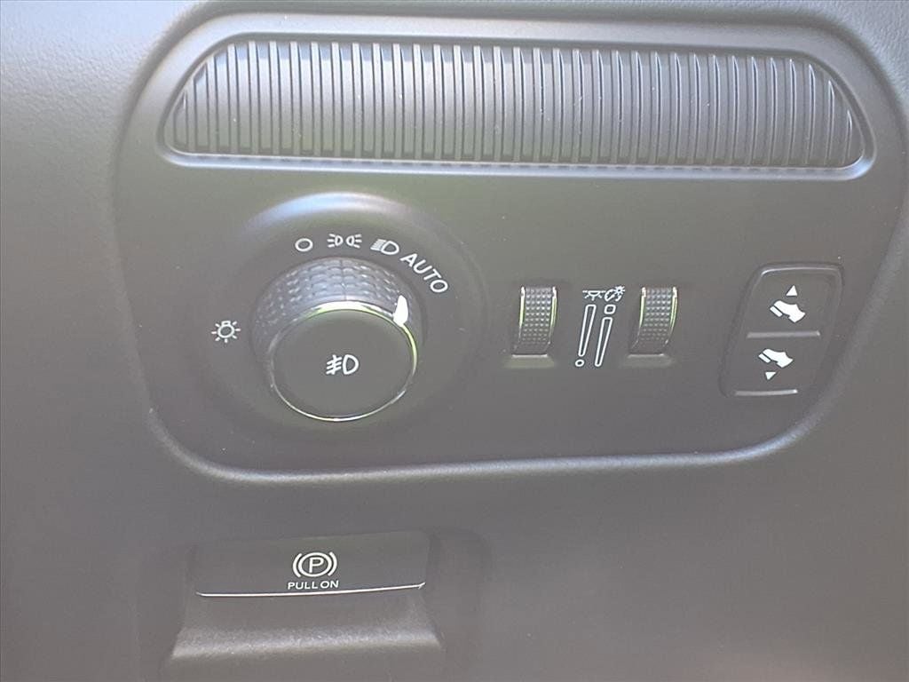 2023 Jeep Grand Wagoneer Series II