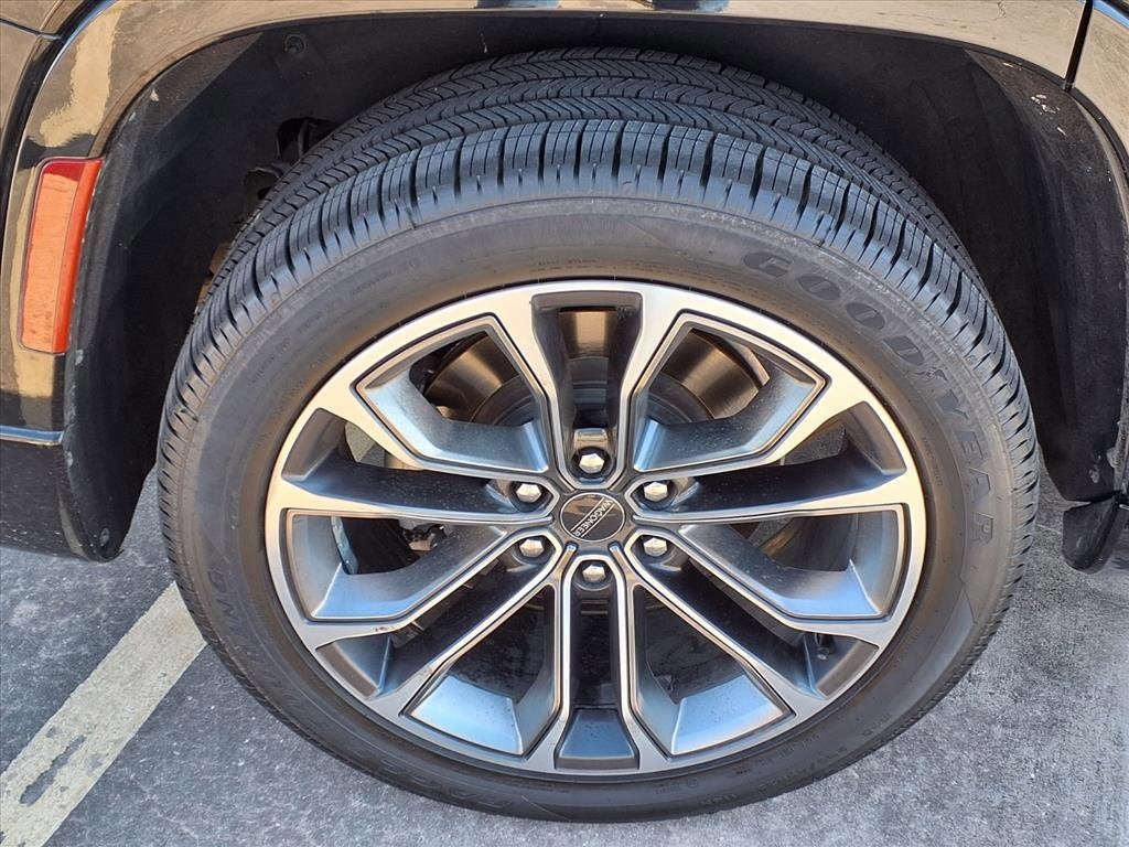 2022 Jeep Grand Wagoneer Series III