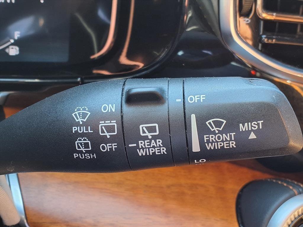 2022 Jeep Grand Wagoneer Series III