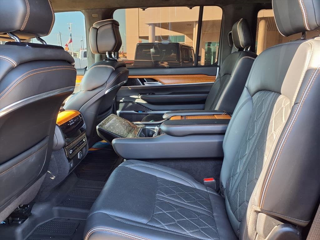 2022 Jeep Grand Wagoneer Series III