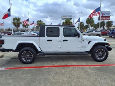 2022 Jeep Gladiator Overland