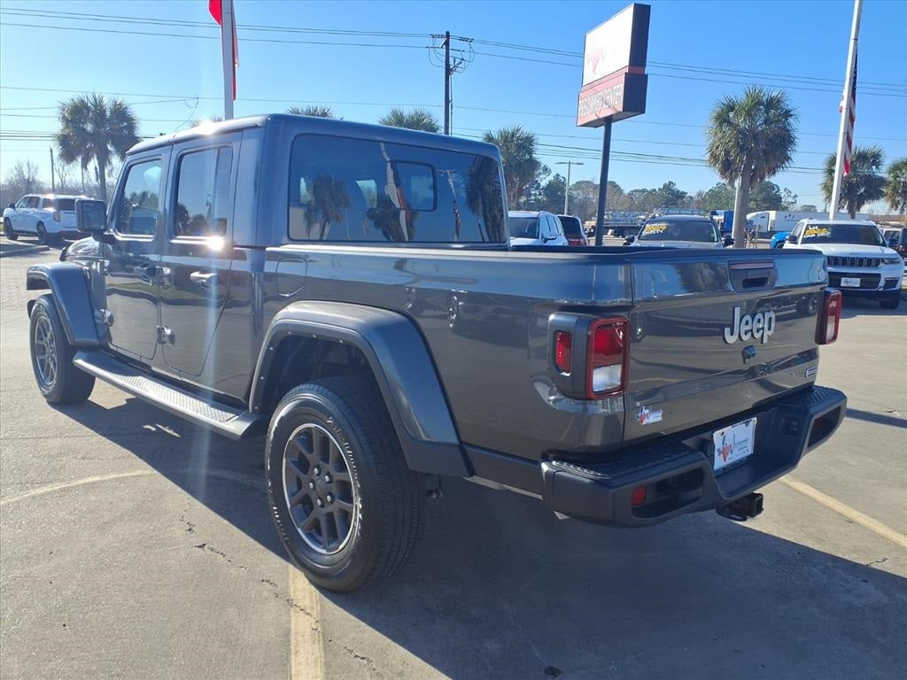 2021 Jeep Gladiator Overland