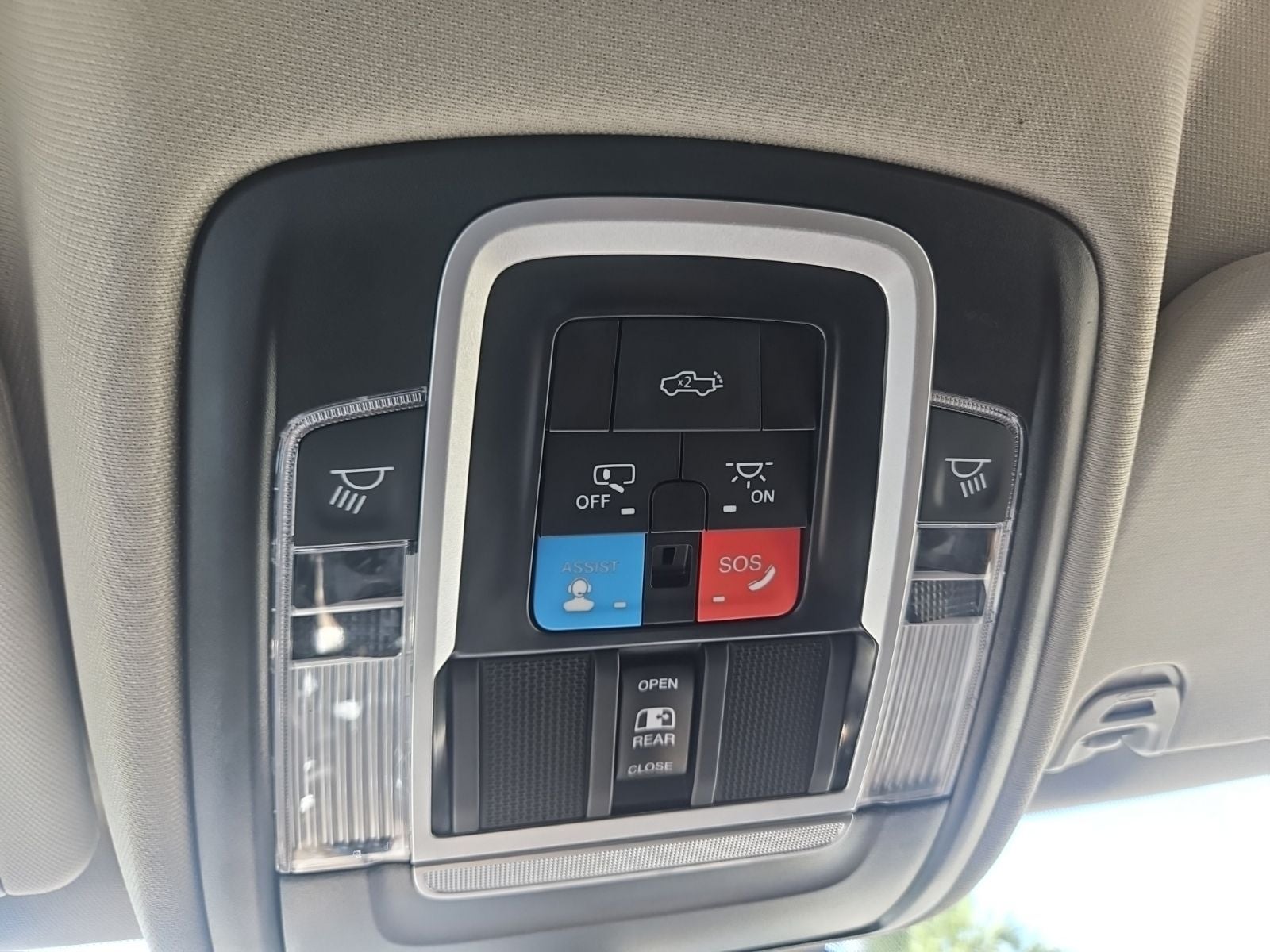 2025 RAM 1500 Limited