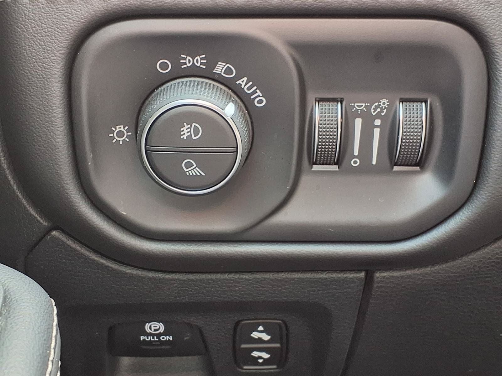 2025 RAM 1500 Limited