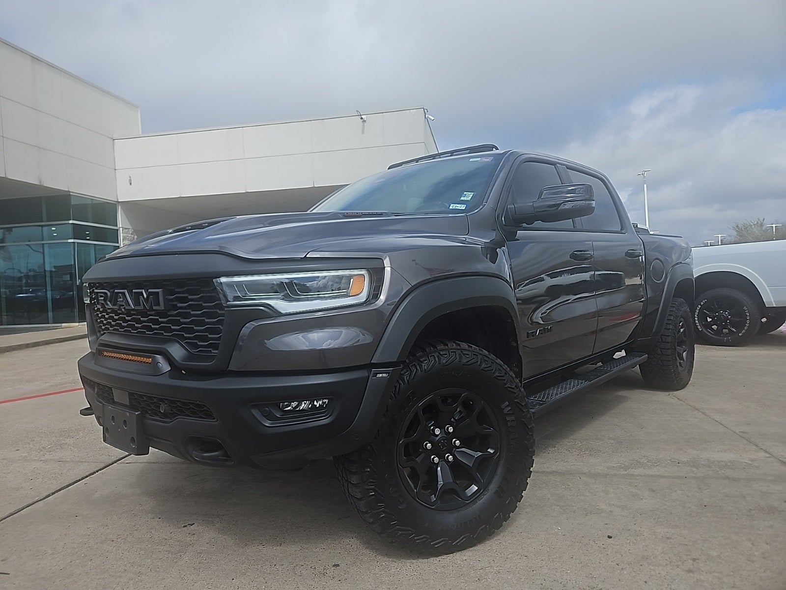 2025 RAM 1500 RHO