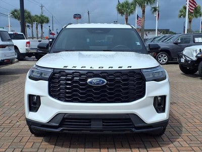 2025 Ford Explorer ST-Line