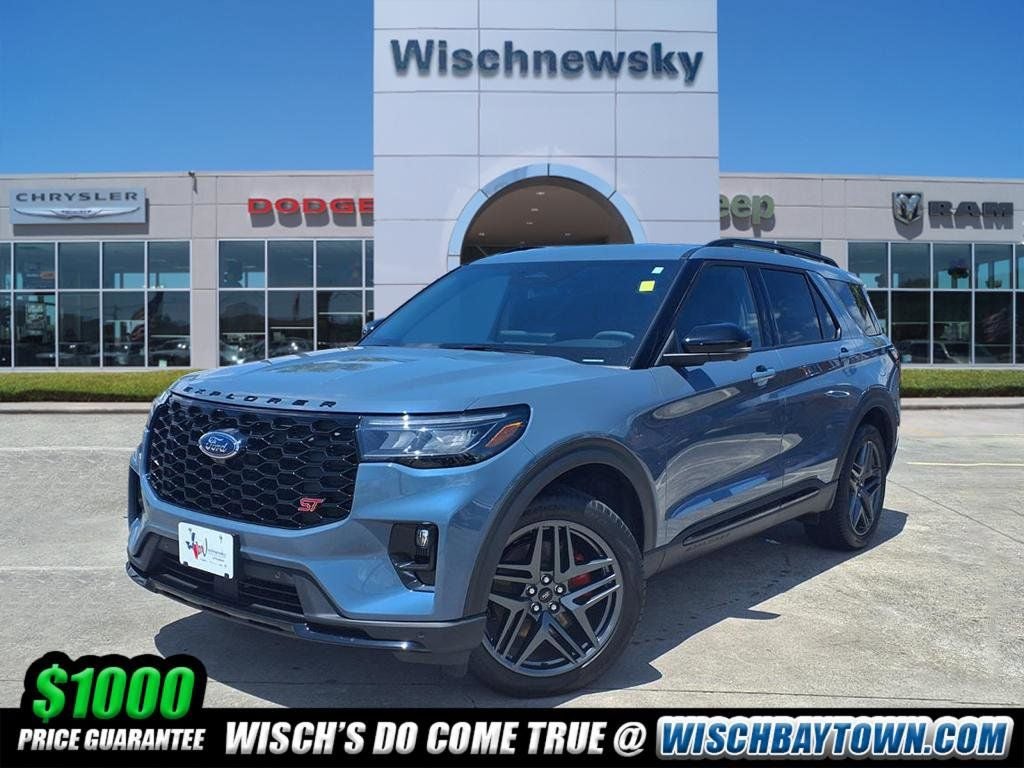 2026 Ford Explorer ST's photo