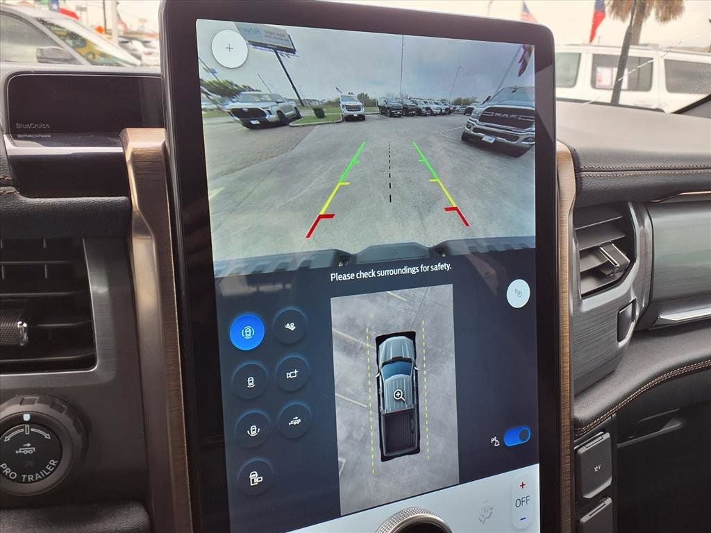 2025 Ford F-150 Lightning Lariat