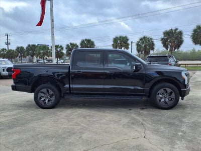 2025 Ford F-150 Lightning Lariat