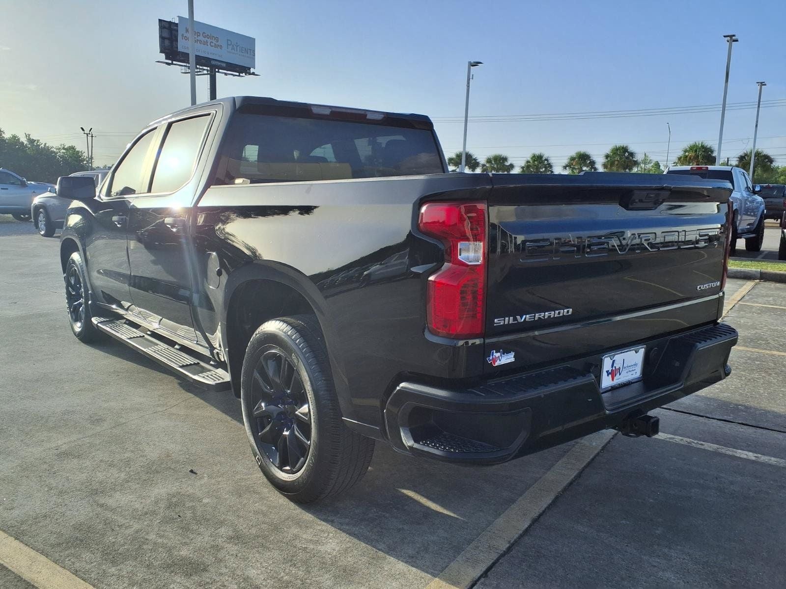 2022 Chevrolet Silverado 1500 Custom