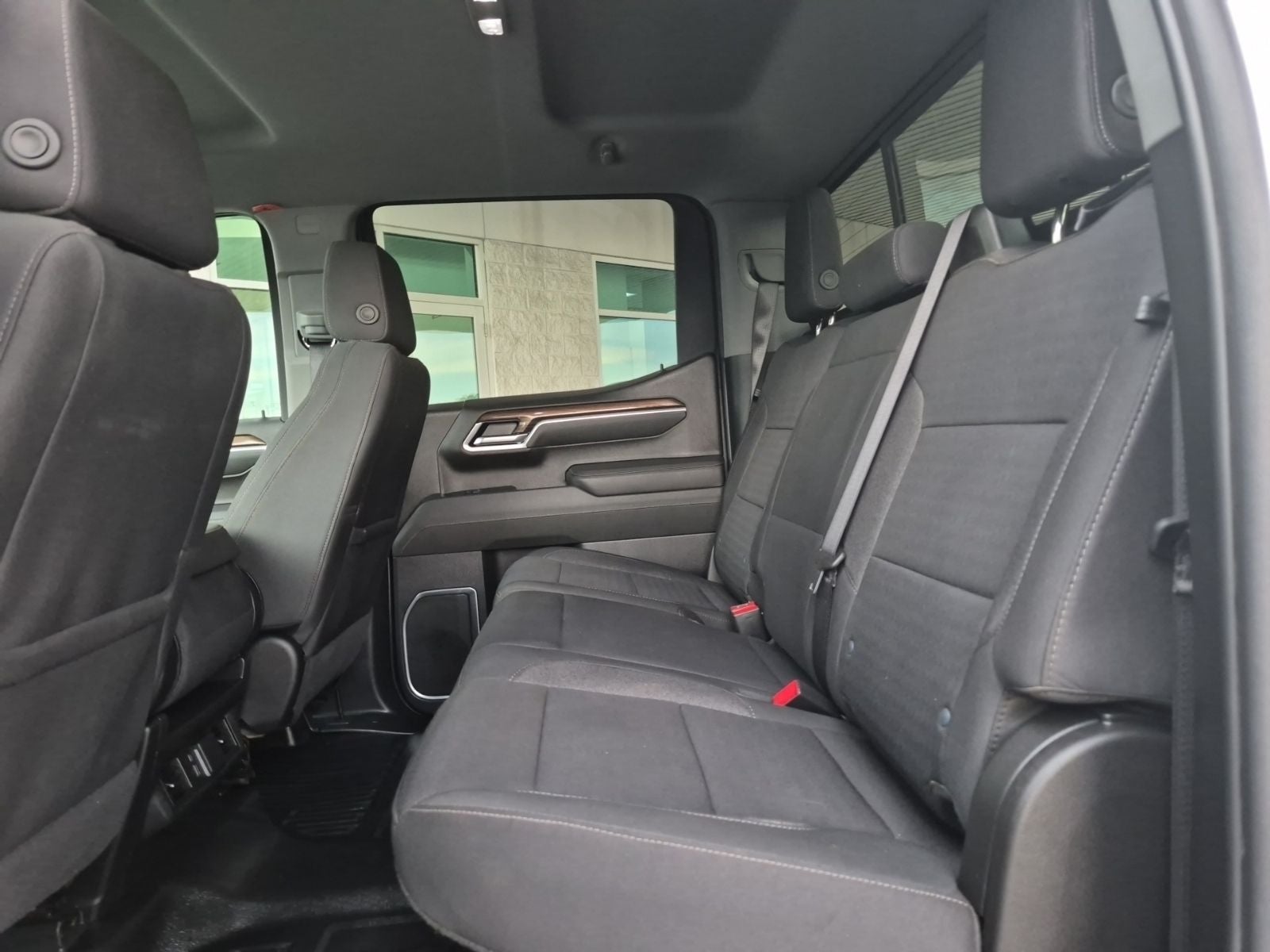 2025 Chevrolet Silverado 1500 LT LT1