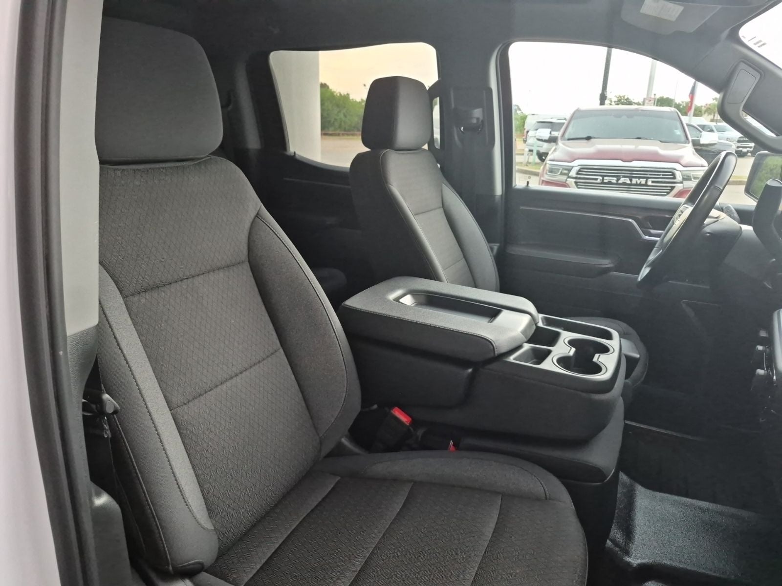 2025 Chevrolet Silverado 1500 LT LT1