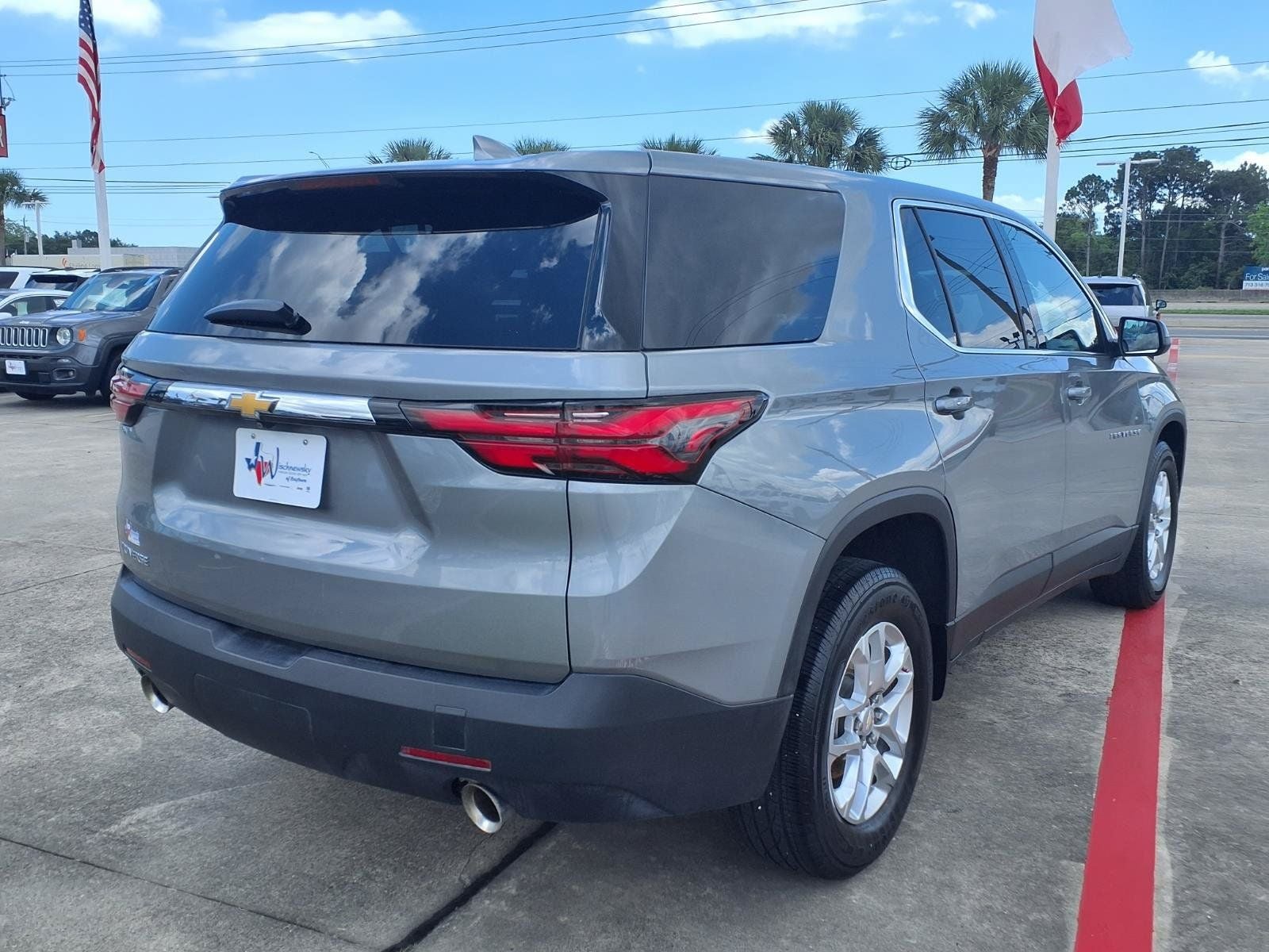 2023 Chevrolet Traverse LS