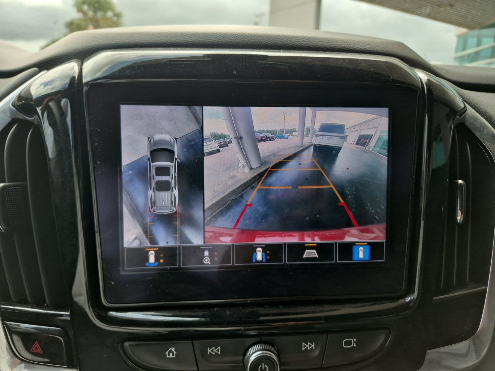 2022 Chevrolet Traverse RS