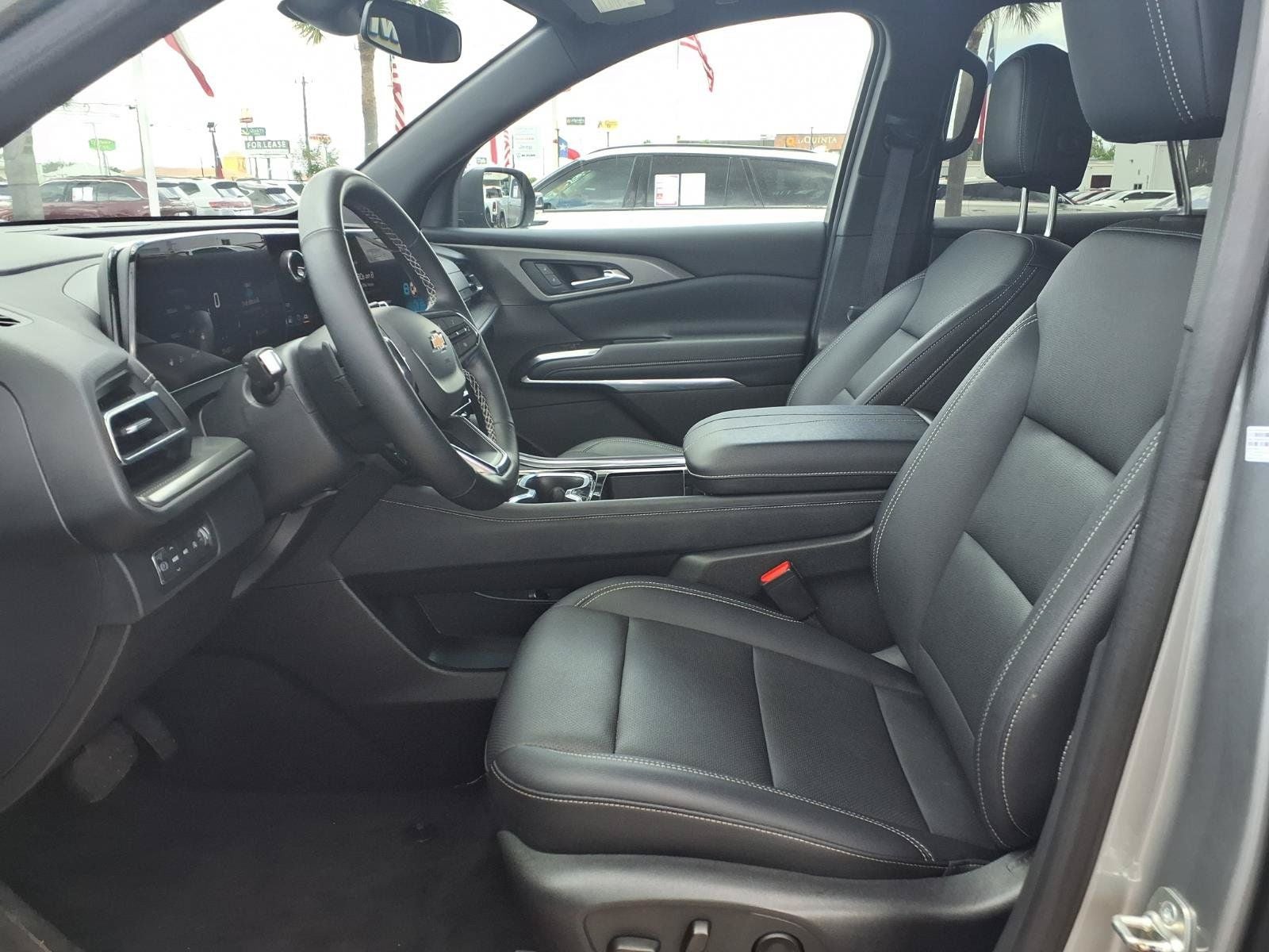 2025 Chevrolet Traverse LT 2LT