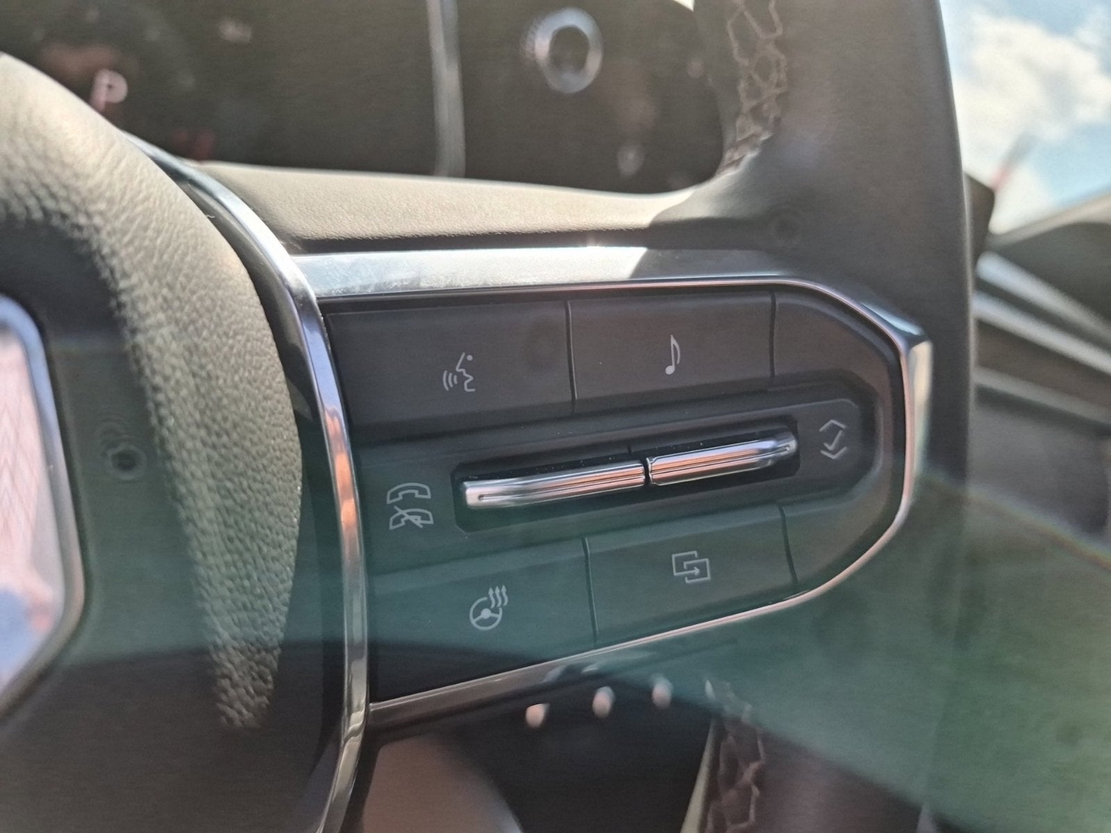 2025 GMC Canyon Denali