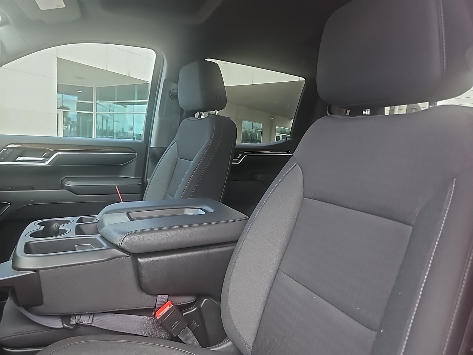 2024 GMC Sierra 1500 SLE