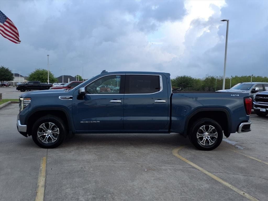 2024 GMC Sierra 1500 SLT