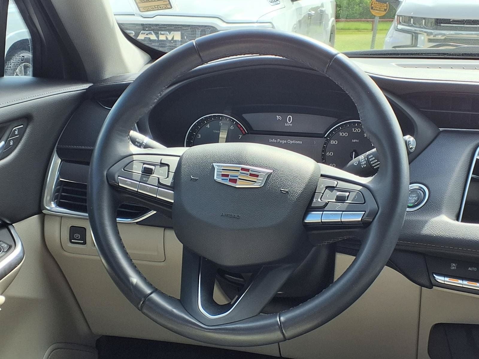 2022 Cadillac XT4 Luxury
