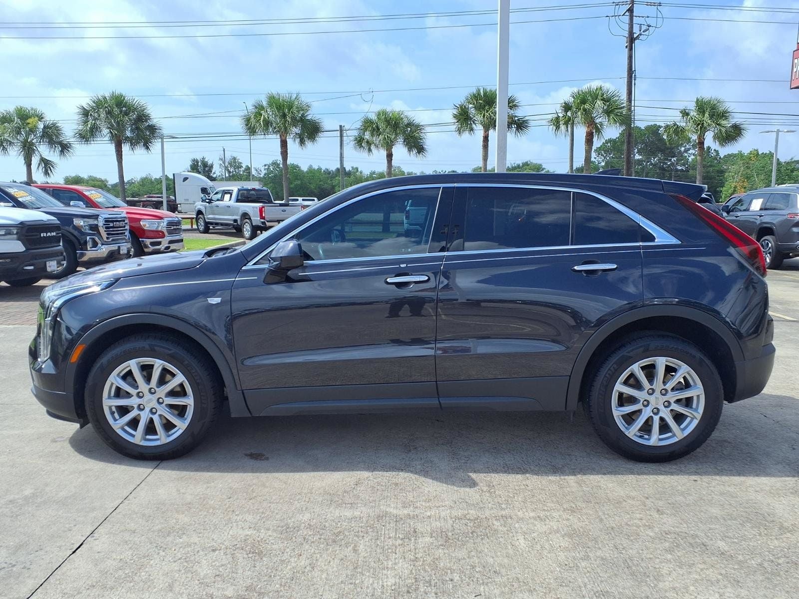 2022 Cadillac XT4 Luxury
