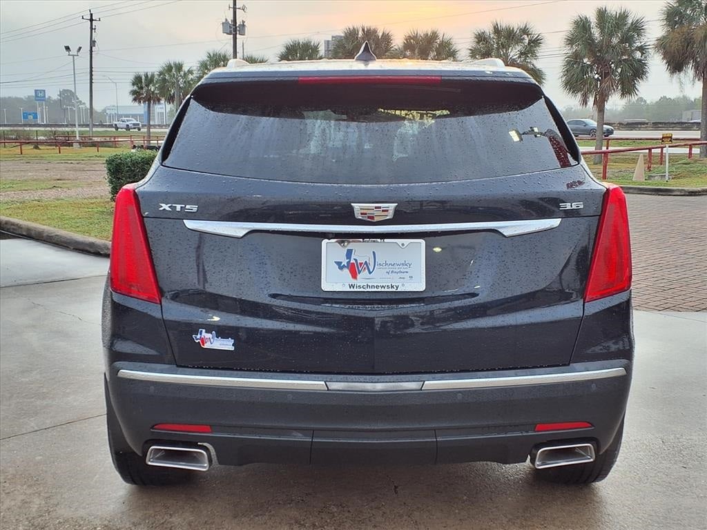 2017 Cadillac XT5 Base